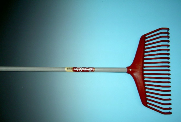 Bladhark Fiskars met fiberglassteel 150 x 2,4 cm.