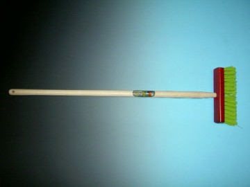 Kinderbezem rood met getailleerde steel